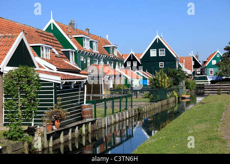 Le village de pêcheurs traditionnel et assez de Marken Banque D'Images