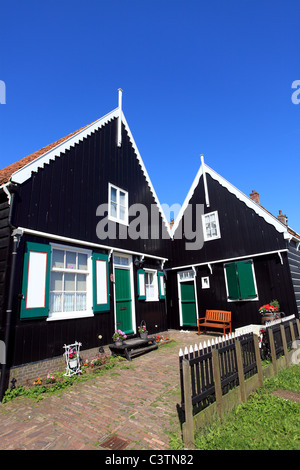 Le village de pêcheurs traditionnel et assez de Marken Banque D'Images