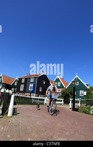 Le village de pêcheurs traditionnel et assez de Marken Banque D'Images