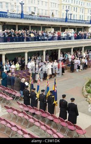 Royal British Legion cérémonie des tambours sur Eastbourne bandstand Banque D'Images