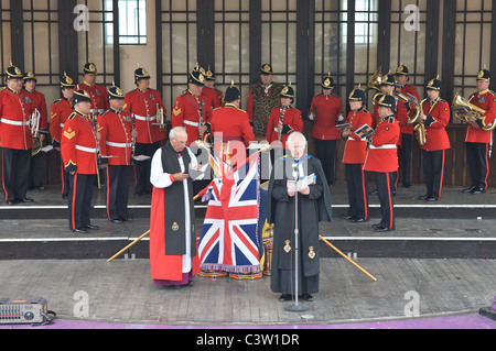 Royal British Legion cérémonie des tambours sur Eastbourne bandstand Banque D'Images