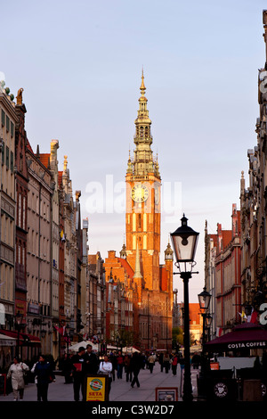 Vue le long Ulica Dluga, Vieille Ville, Gdansk, Pologne Banque D'Images