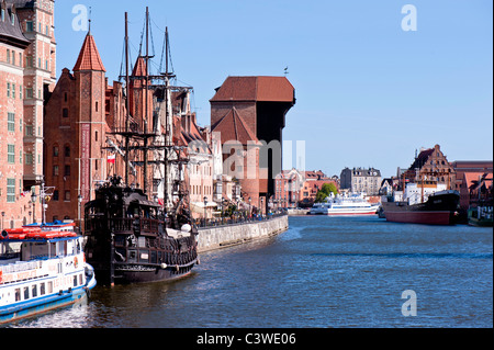 Vieille Ville avec vue sur la rivière Motlawa, Gdansk, Pologne Banque D'Images