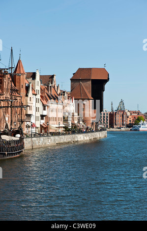 Vieille Ville avec vue sur la rivière Motlawa, Gdansk, Pologne Banque D'Images