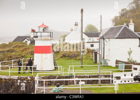 Le Crinan Canal qui relie le Loch Fyne de l'Atlantique Banque D'Images