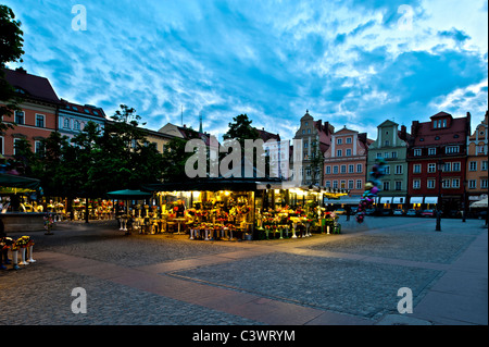 Marché aux fleurs sur le Solny Square, Wroclaw, Pologne Banque D'Images