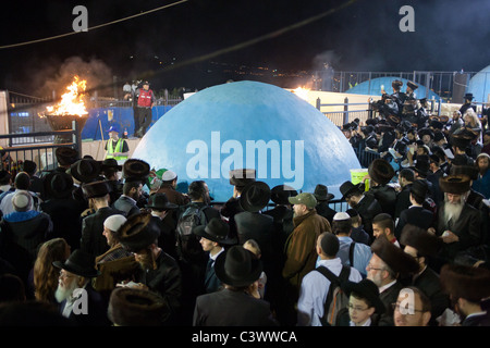 Des centaines de milliers célèbrent Lag BaOmer à tombe de Rabbi Shimon Bar Yochai. Meron, Israël. 22/05/2011. Banque D'Images