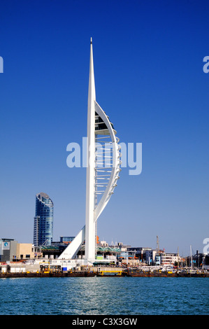 Spinnaker Tower, Portsmouth Gunwharf Quay sur Banque D'Images