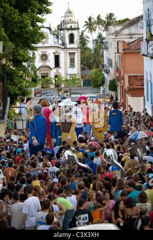 Brésil, Olinda, Giant Puppets papier mâché utilisés dans carnival appelé Bonecos Gigantes de Olinda. Banque D'Images