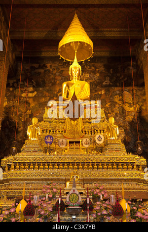 Temple de Wat Pho à Bangkok, Bouddha assis - sublime 4 Banque D'Images