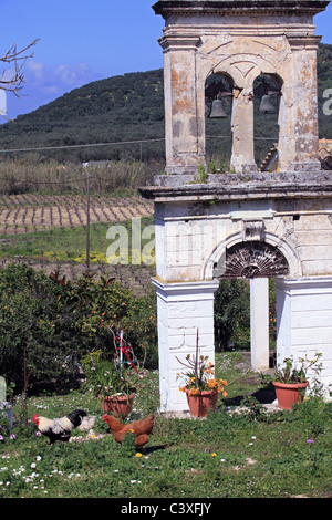 L'île de Zakynthos Grèce mer ionienne un vieux clocher Banque D'Images