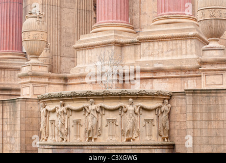 À frise le Palace of Fine Arts, San Francisco, Californie. Banque D'Images