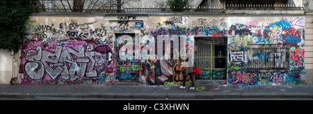 Serge Gainsbourg 's tagged house, 5 bis rue de Verneuil Paris Banque D'Images