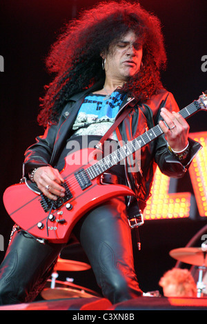 L'ancien guitariste de Guns N Roses Slash joue avec Velvet Revolver au cours Download Festival à Donington Park, Angleterre Banque D'Images