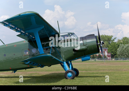 Antonov biplan-2 à un aérodrome festival en Basse-Saxe, Allemagne Banque D'Images