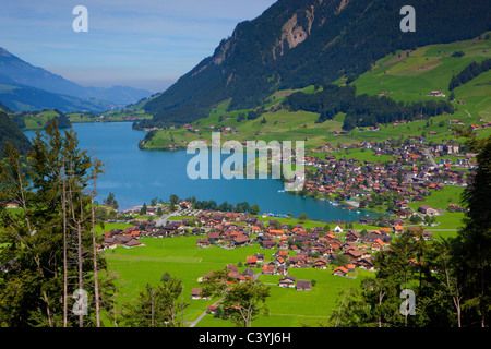 Maisons, Maisons, lac, Lungernsee, vue, panorama, Thun, Suisse, dans le canton de Obwald, village, Banque D'Images