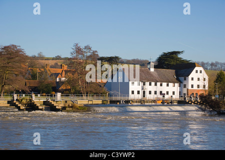 Hambleden Mill en aval de Henley-on-Thames. L'Oxfordshire. L'Angleterre. UK. Banque D'Images