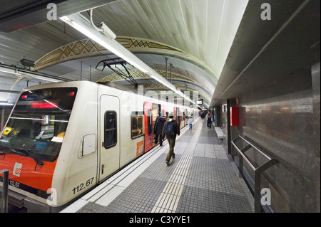 La station de métro de Barcelone à la Placa de Catalunya, Barcelone, Catalogne, Espagne Banque D'Images