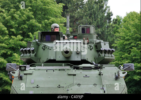 Commandant en tourelle de Mowag Piranha IIIC véhicule blindé de combat de l'armée belge, Belgique Banque D'Images