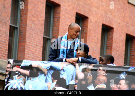 Parade de la coupe de Manchester City tour bus et les joueurs, 2011 Banque D'Images