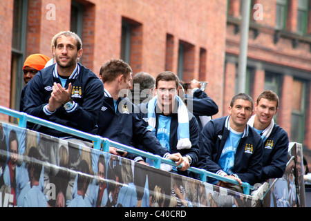 Parade de la coupe de Manchester City tour bus et les joueurs, 2011 Banque D'Images