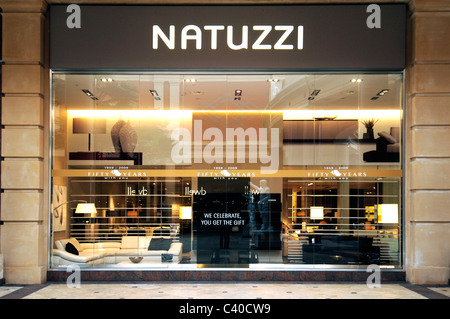 Aménagement intérieur mobilier natuzzi canapé tableau Banque D'Images