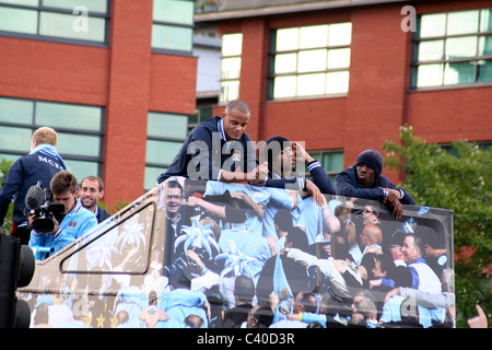 Parade de la coupe de Manchester City tour bus et les joueurs, 2011 Banque D'Images