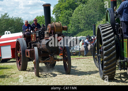 Les moteurs de traction à vapeur à la Bill Targett Vapeur et Memorial Vintage Rally 2011. Banque D'Images