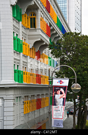 Les volets aux couleurs vives de l'ancien poste de police à Hill Street République de Singapour Asie Banque D'Images