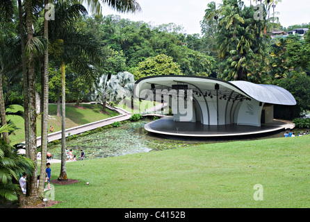 Le Shaw Foundation Symphony scène installée dans les jardins botaniques nationaux à Singapour République de Singapour Asie Banque D'Images