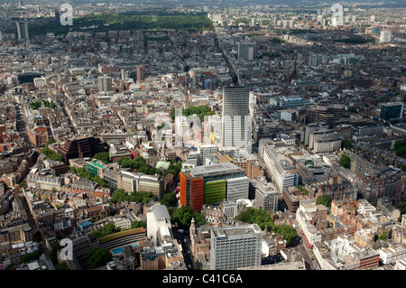 Le West End de Londres forme l'air. Banque D'Images