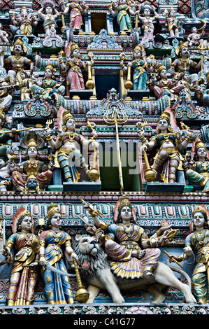 La colorée Sri Srinivasa Perumal Temple Hindou à Little India Singapour République de Singapour Asie Banque D'Images