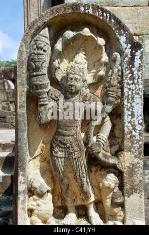 13e siècle magnifiquement sculpté dans la pierre Hatadage lotus figure dans le quadrilatère Polonnaruwa Triangle Culturel Sri Lanka Banque D'Images