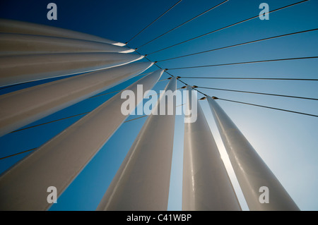 Détail de la passerelle sur la balançoire MediaCityUK Manchester Ship Canal à Salford Quays, Manchester, Angleterre, RU Banque D'Images