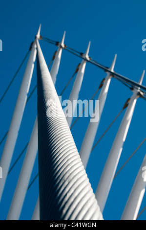 Détail de la passerelle sur la balançoire MediaCityUK Manchester Ship Canal à Salford Quays, Manchester, Angleterre, RU Banque D'Images