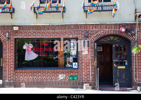 Le Stonewall Inn historic bar gay à Greenwich Village, Manhattan, New York Banque D'Images