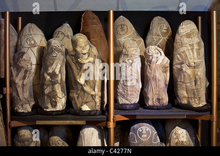 Pérou, Leymebamba, Leimebamba, Musée. Momies trouvés à Laguna de los Condores. (Décompressé à partir de leurs faisceaux d'origine). Banque D'Images