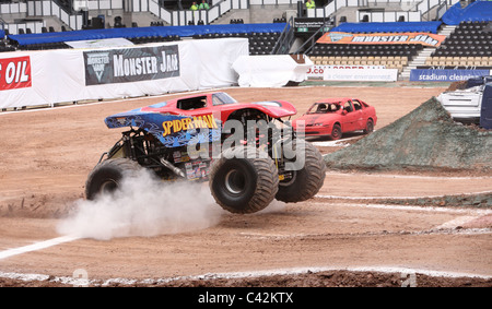 Monster Trucks au Derby Pride Park Banque D'Images