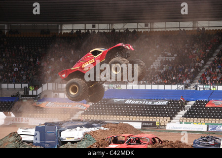 Monster Trucks au Derby Pride Park Banque D'Images