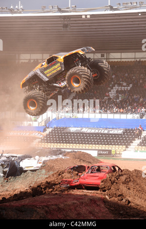 Monster Trucks au Derby Pride Park Banque D'Images