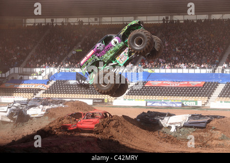 Monster Trucks au Derby Pride Park Banque D'Images