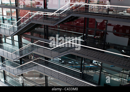 L'extérieur du nouveau bâtiment, musée Reina Sofía, musée de la Reine Sofia, Madrid, Espagne Banque D'Images