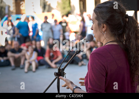 Les gens de débattre en assemblée générale au cours de la révolution espagnole Banque D'Images