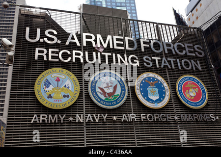 Forces armées américaines de recrutement, Times Square, Manhattan, New York, USA Banque D'Images