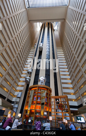 Hall, New York Marriott Marquis, Times Square, Manhattan, New York City Banque D'Images