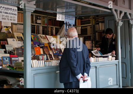 Libreria La Cuesta de Moyano, Second-hand bookshop cale, Madrid, Espagne Banque D'Images