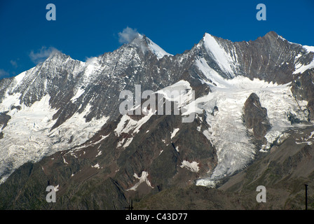 Alpes - vue sur les sommets de Mischabel - Kreuzboden - Saastal - SaaS Grund - Suisse - Europe Banque D'Images