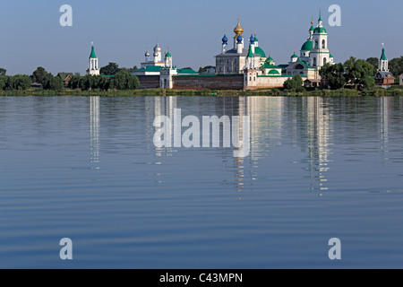 Rostov, Yaroslavl region, Russie, anneau d'Or, la cité, la ville, l'architecture, l'église, russe, ciel bleu, St James, Spaso-Yakovlevsky Banque D'Images