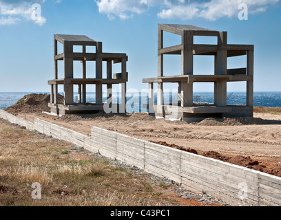 Le développement de la propriété non fini sur la côte sud-est près de Ierapetra Banque D'Images