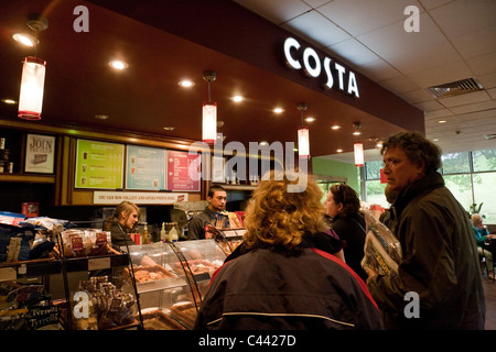 Café Costa Coffee, Exeter, services d'autoroute M5, Exeter, Royaume-Uni Banque D'Images